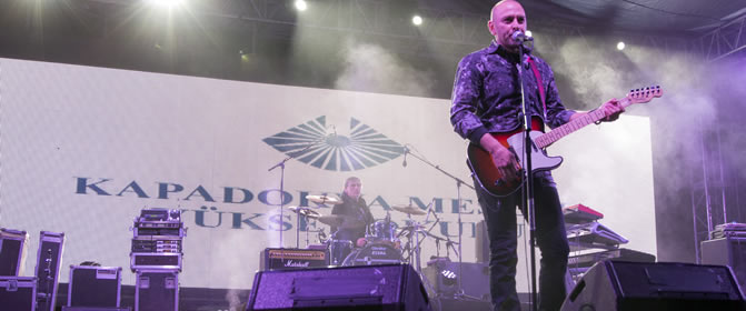 Demir Demirkan ve Gökçe’den Muhteşem Konser