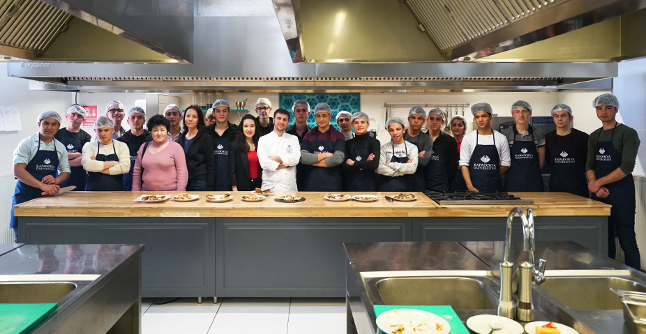 Öğrencilerle Mutfak Atölyeleri Devam Ediyor