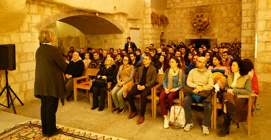 Bezirhane Buluşmaları’nda Bu Ay: Turist Rehberliği