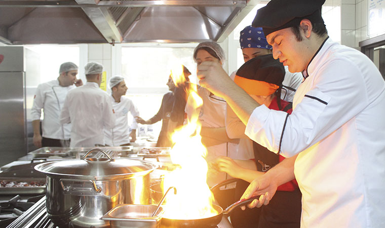 Genç ve İdealist Şeflere Füzyon Mutfağı Yakışır…