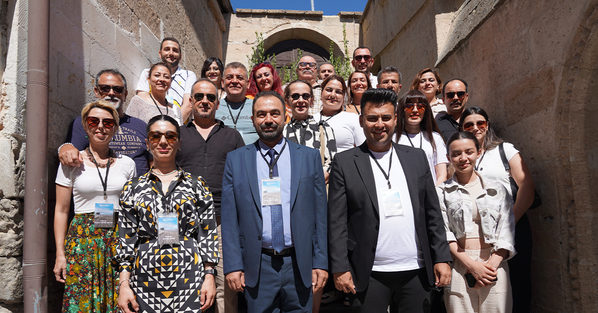 Üçüncüsünü düzenlediğimiz Âşık Sanatı Sempozyumu’nda, büyük usta ‘Âşık Veysel’ anıldı