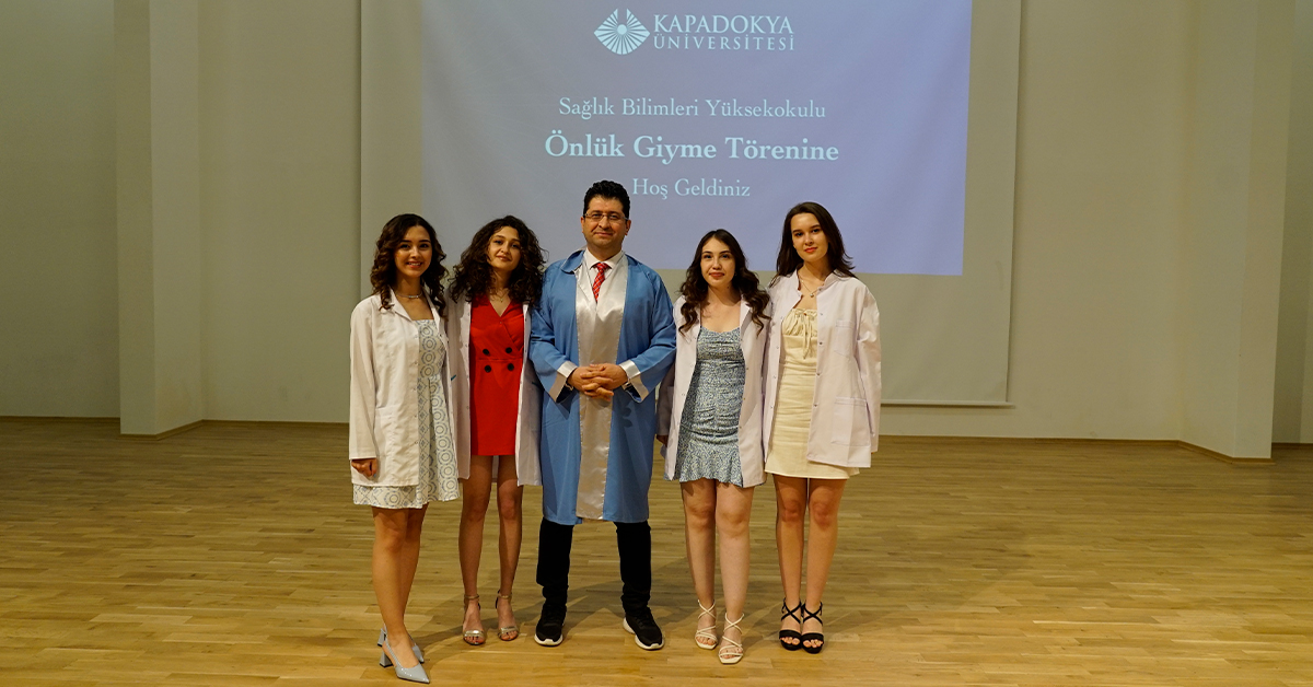 KÜN Sağlık Bilimleri Yüksekokulu Öğrencilerinin Beyaz Önlük Heyecanı