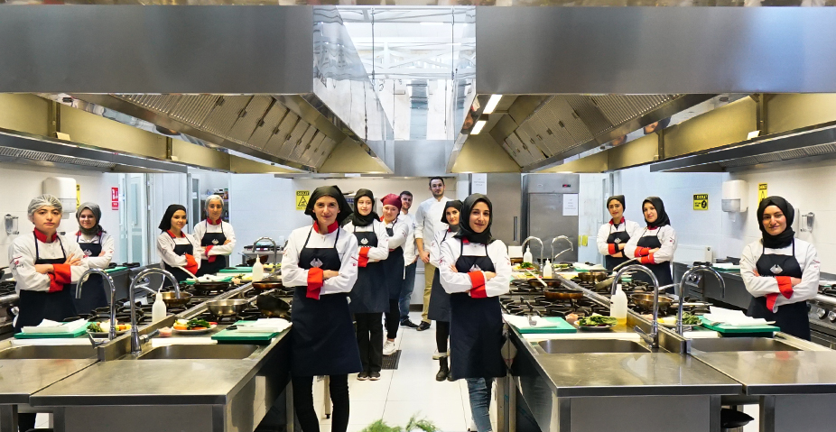 Üniversitemizden Lise Öğrencilerine Meksika Mutfağı Atölyesi