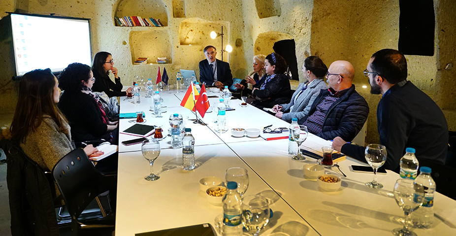 "Tarihi Eserlere Uygun Malzemelerle Dokunmak"