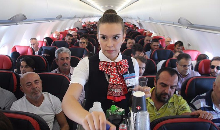 Kabin Hizmetleri Programı Öğrencilerimiz Türk Hava Yolları’nın Uçuşlarında Tecrübe Kazanıyor