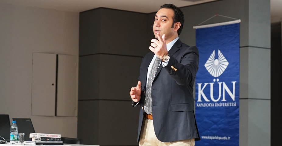 Kariyer Gelişiminde İletişimin Sonsuz Etkisi