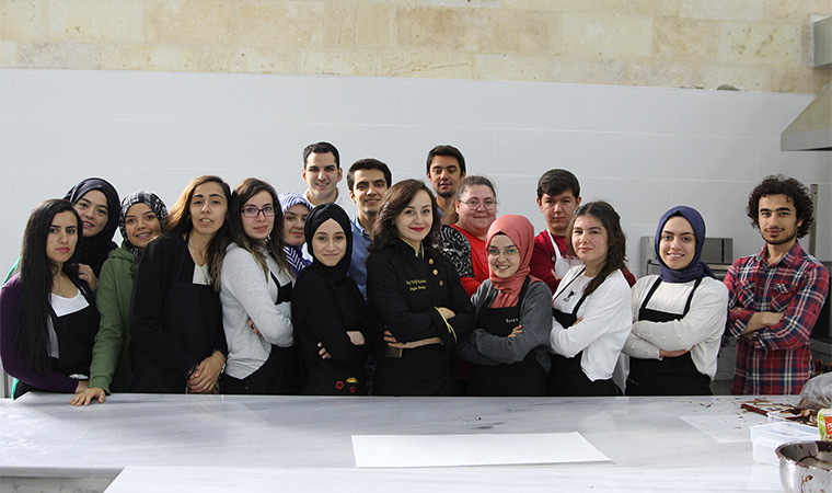 Kapadokya Üniversitesinde Çikolata Atölyesi