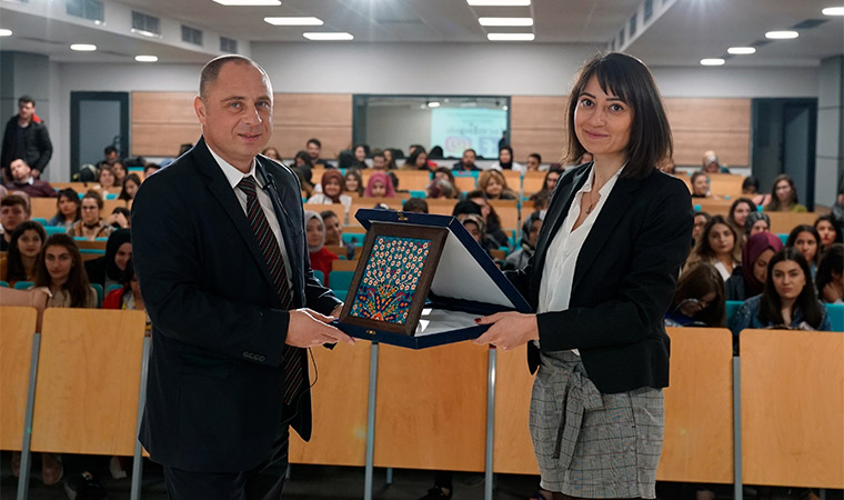 Öğrencilerimize Yurtdışı Eğitim Semineri Verildi