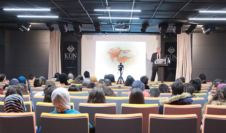 Prof. Dr. Şevket Pamuk ile Osmanlı Devleti'nin Para Politikasını ve Osmanlı Ekonomisini Konuştuk