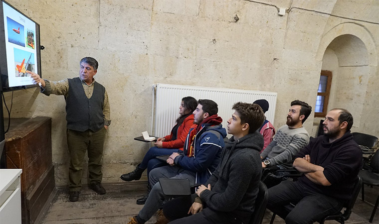 Üniversitemiz İHA-2 Pilotları Yetiştiriyor