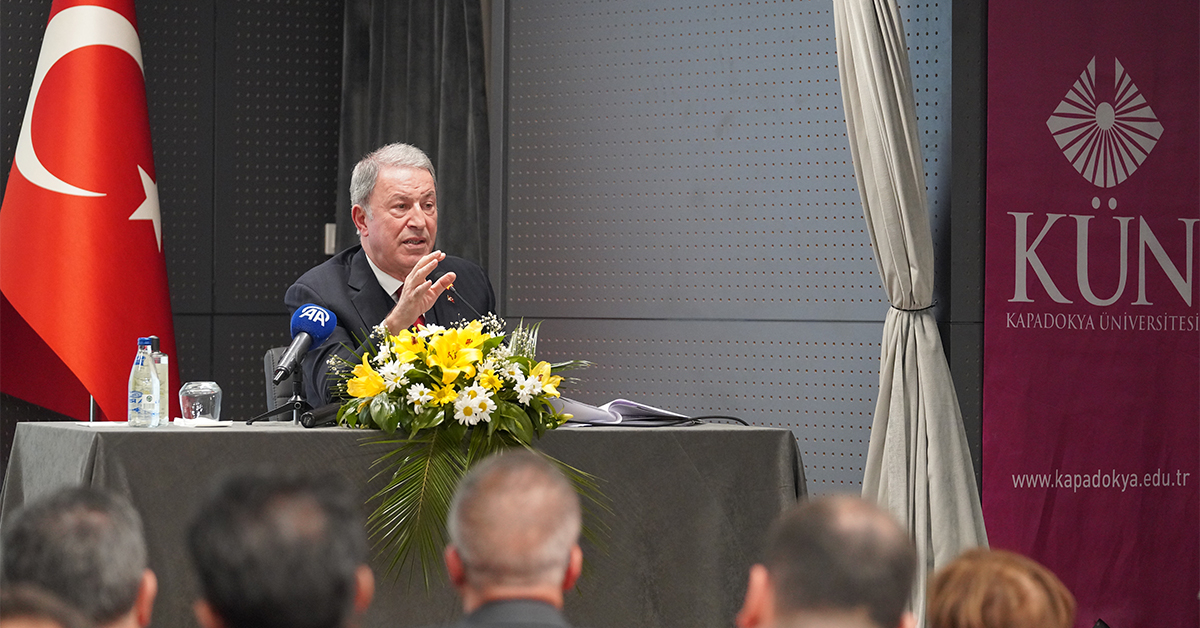 TBMM Millî Savunma Komisyonu Başkanı Dr. Hulusi Akar Lisansüstü Seminerleri Konuğumuzdu