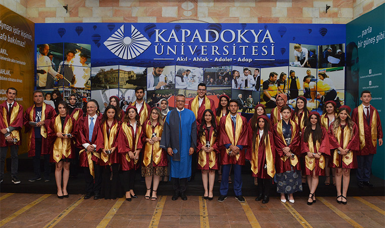 Kapadokya Üniversitesinde Mezuniyet Coşkusu Yaşandı