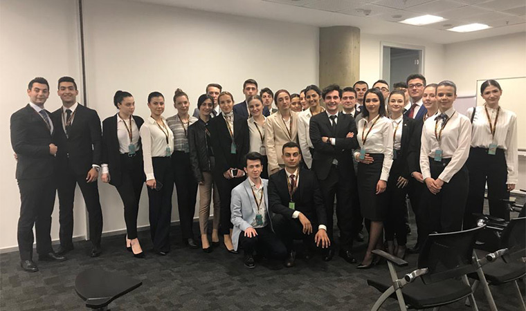 Kabin Hizmetleri Öğrencilerimiz Pegasus İşbirliği ile Semalarda