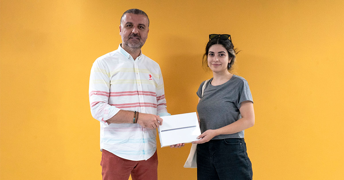 KÜN Tercih Robotuna Kaydolan Öğrenci iPad’in Sahibi Oldu